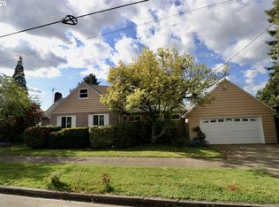 307 NE Billingher Dr, Portland, OR 97220
