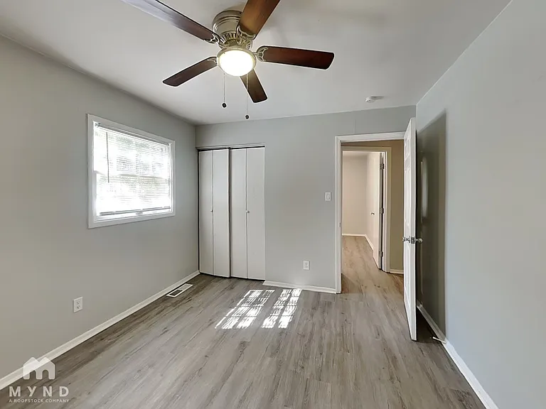 4484 Bonnie Glen Ct — Photo 7