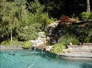 53 Camelot Rd, Sparta, NJ 07871