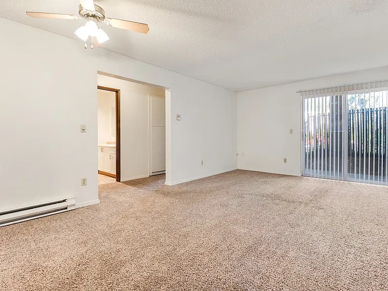 Quail Ridge Apartments — Photo 11