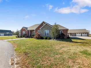 85 Bogey Ln, Oran, MO 63771