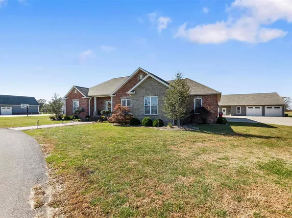 85 Bogey Ln, Oran, MO 63771