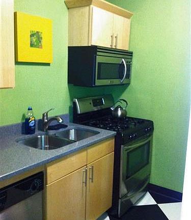 5th image of 13415 Shaker Blvd APT 8S3