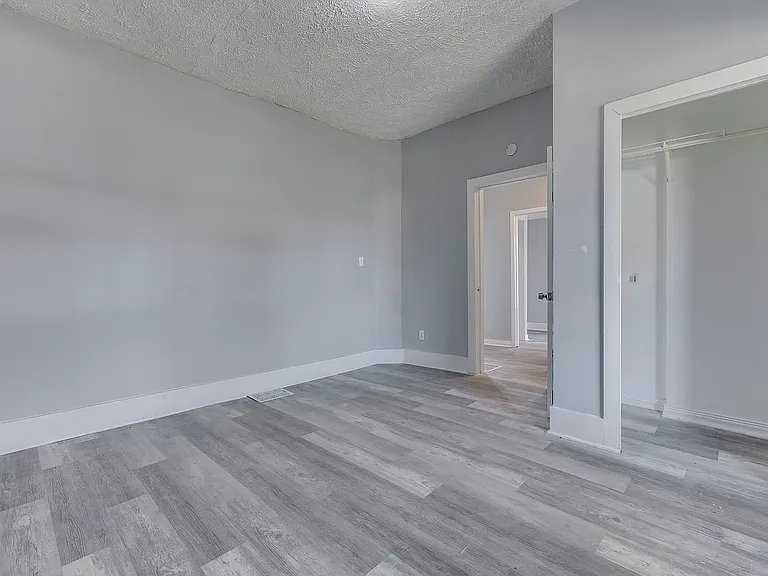 2109 Barth Ave — Photo 14