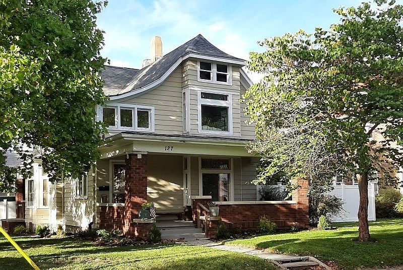 1st image of 127 W Central Ave