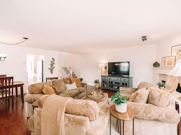 2nd image of 795 Noons Creek Dr #13