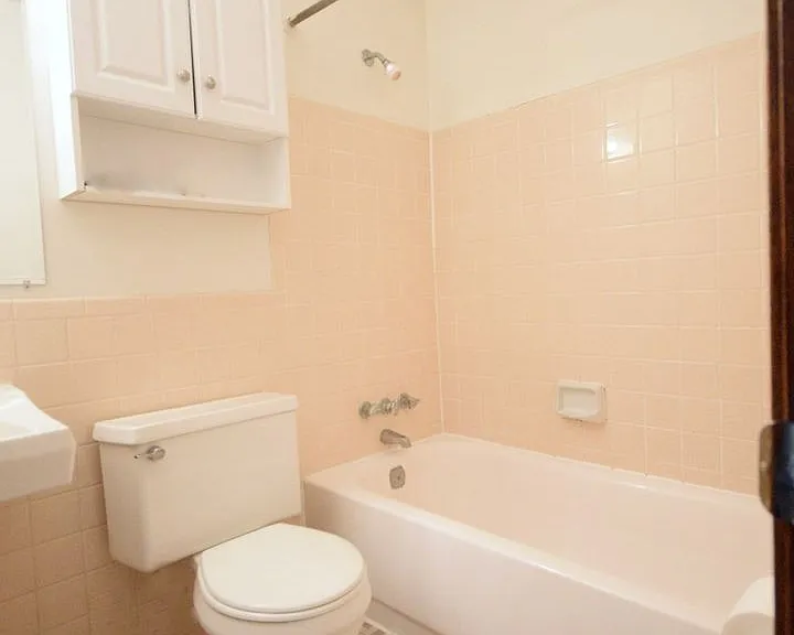 2641 Garfield Ave S — Photo 5