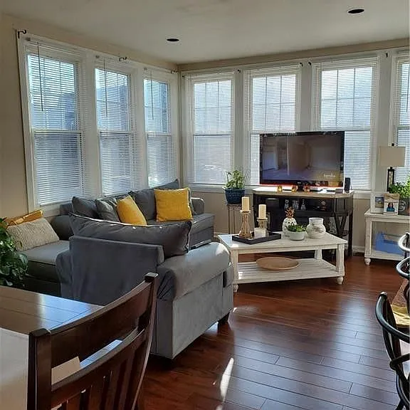 6 Slocum St #9 — Photo 3