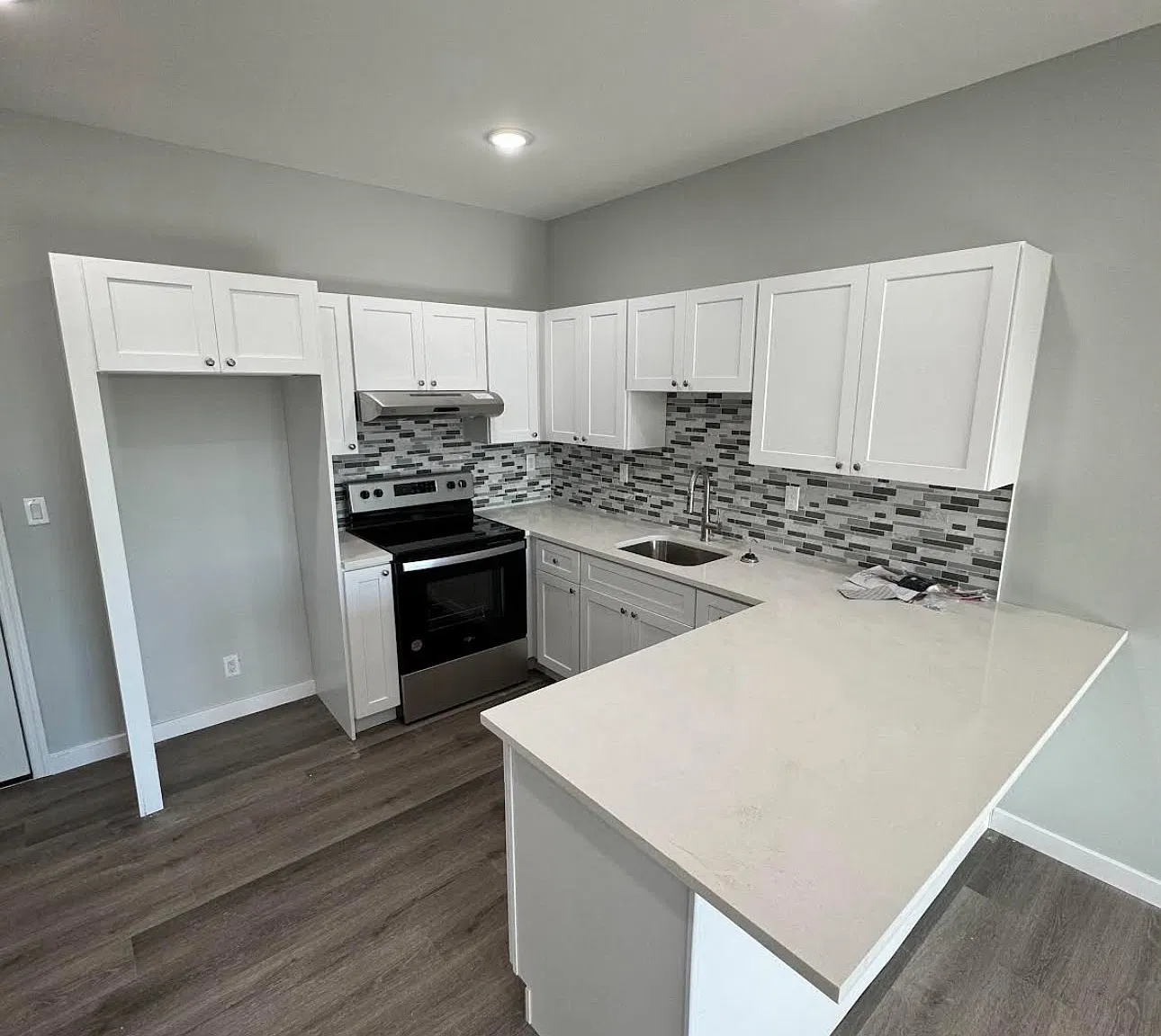 1 bed, $1,718 — Photo 4