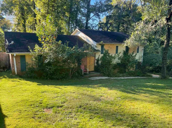 38 Green Acres Dr, Boiling Springs, SC 29316