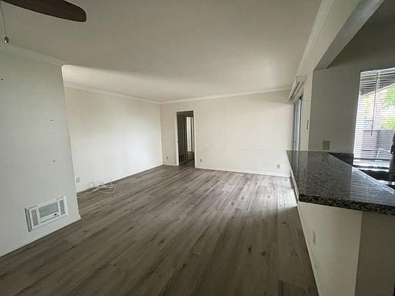 2nd image of 1353 Caminito Gabaldon Unit B