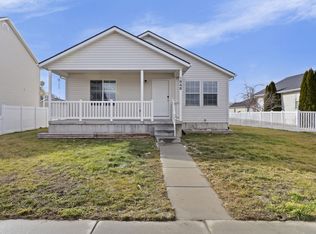 1868 E Juniper Dr, Eagle Mountain, UT 84005