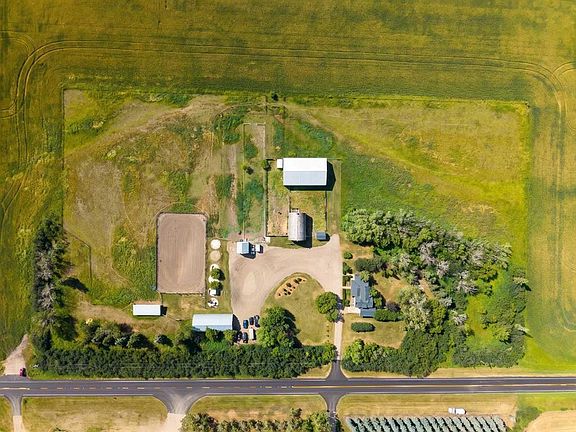 2nd image of 250035 E Township Road 304