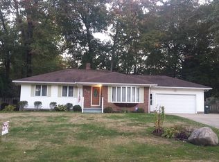 610 Woodhaven Dr, Green, OH 44685