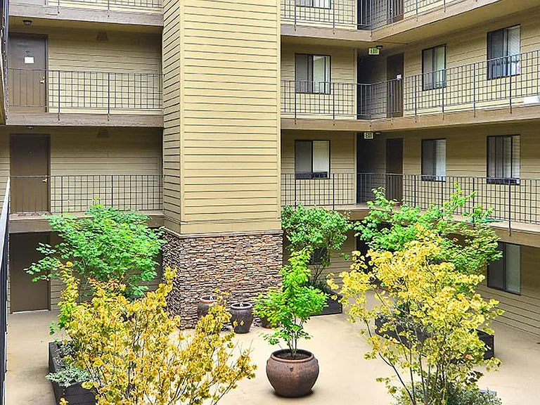 Greenlake Terrace Apartments — Photo 4