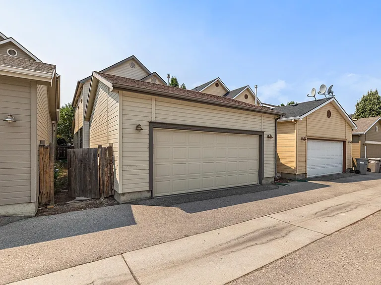 350 W Reese St — Photo 18