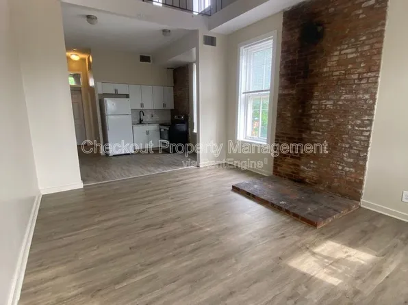 2301 S 11th St, Saint Louis, MO 63104