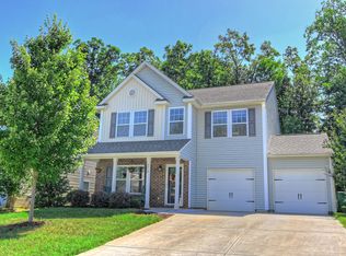 9510 Fernspray Rd, Charlotte, NC 28215