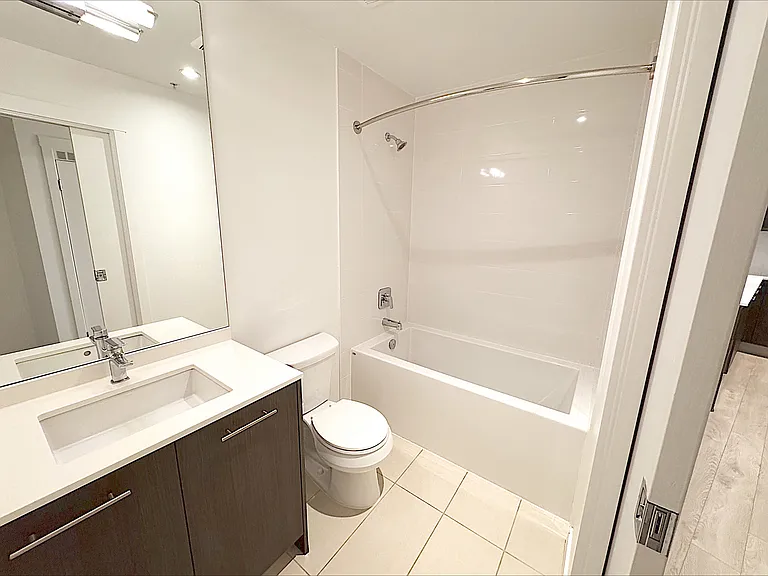 97 W Georgia St #1411 — Photo 7