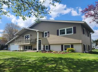 225 Robin Rd, Horseheads, NY 14845