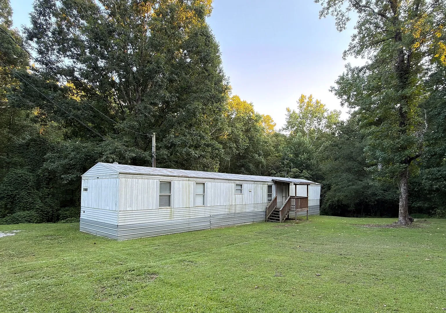 178 Norwood Dr — Photo 1