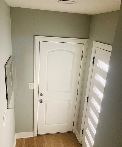 429 N Heliotrope Dr #1/2 — Photo 2