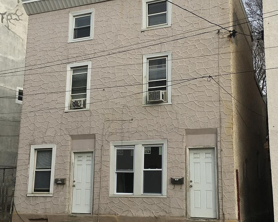 1st image of 4733 Umbria St #1