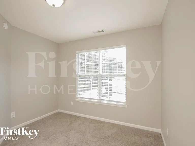 5802 Crosswinds Ct — Photo 10