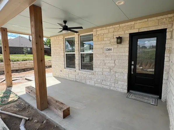 12600 Plassmeyer Pl #B, Fort Worth, TX 76126