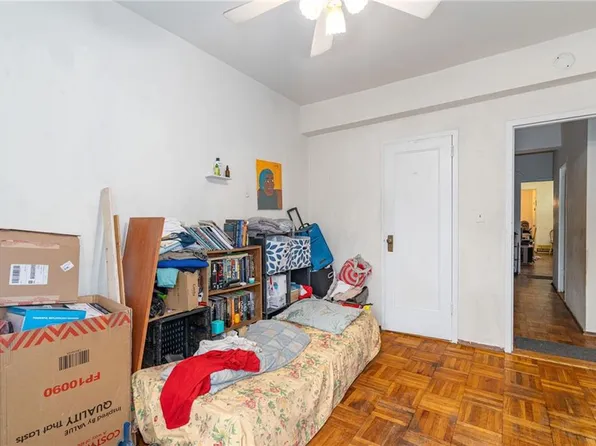 1501 Metropolitan Avenue image 16 of 22