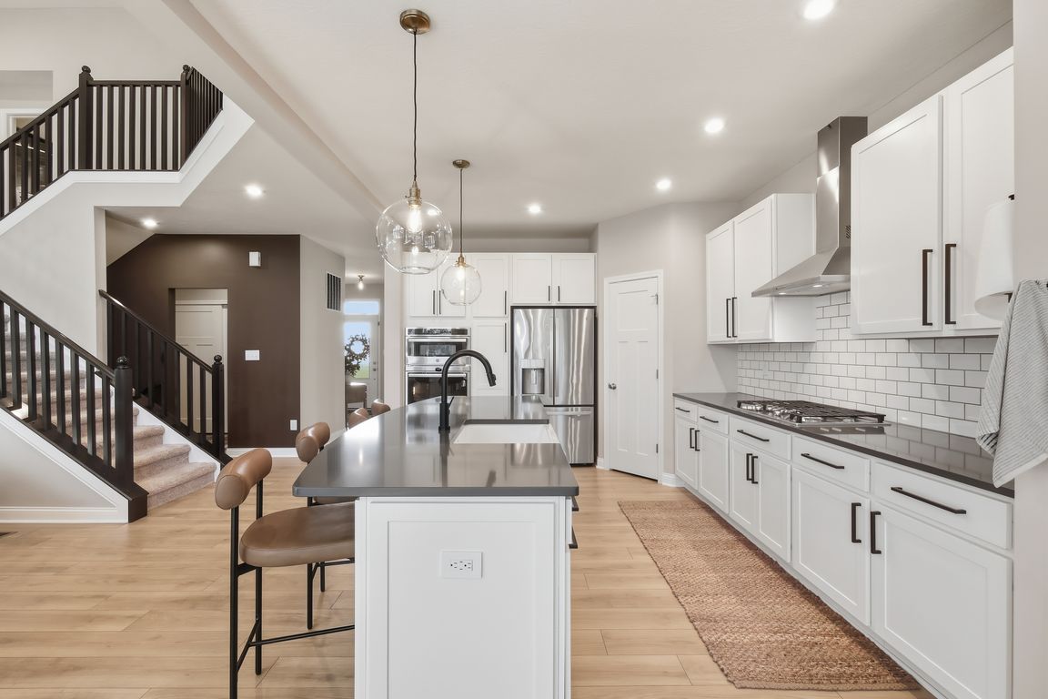 next background image