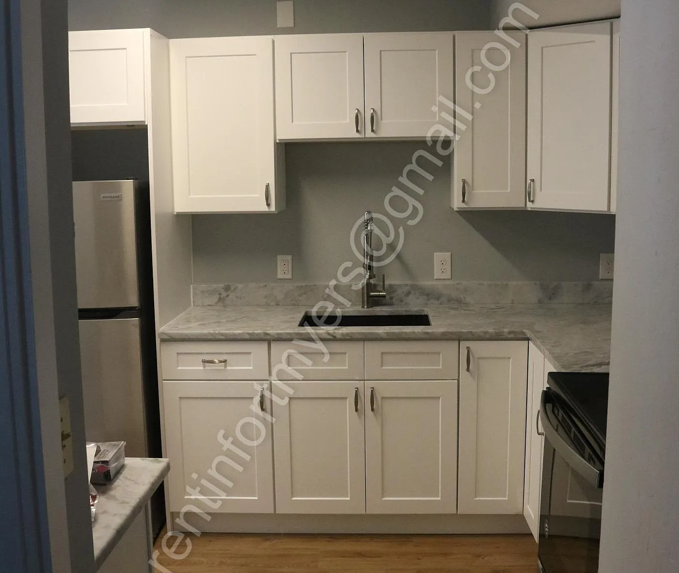 3 bed, 850 sqft, $1,540 — Photo 2