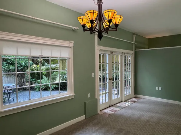 6159 NE Old Mill Rd, Bainbridge Island, WA 98110