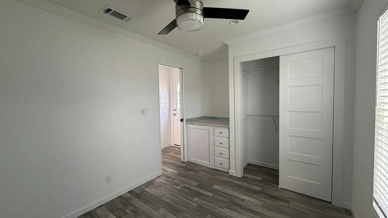 2 bed, 1.0 bath, $1,249 — Photo 4