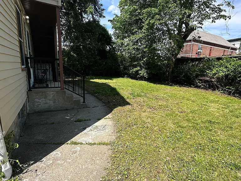1 James Pl #2 — Photo 22