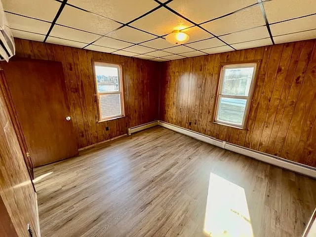 223 Carbon St — Photo 16
