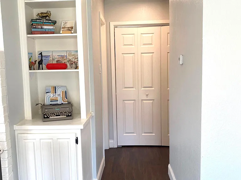 9748 Windy Ridge Rd — Photo 21