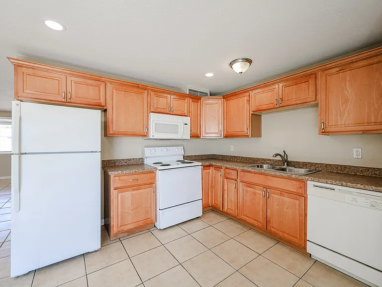 3643 E Hearn Rd #Phoenix 85032 — Photo 12