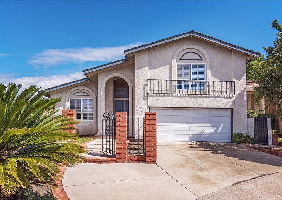 1st image of 4241 Banyan Ave