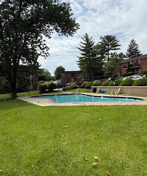 100 E Glenolden Ave #F1 — Photo 18