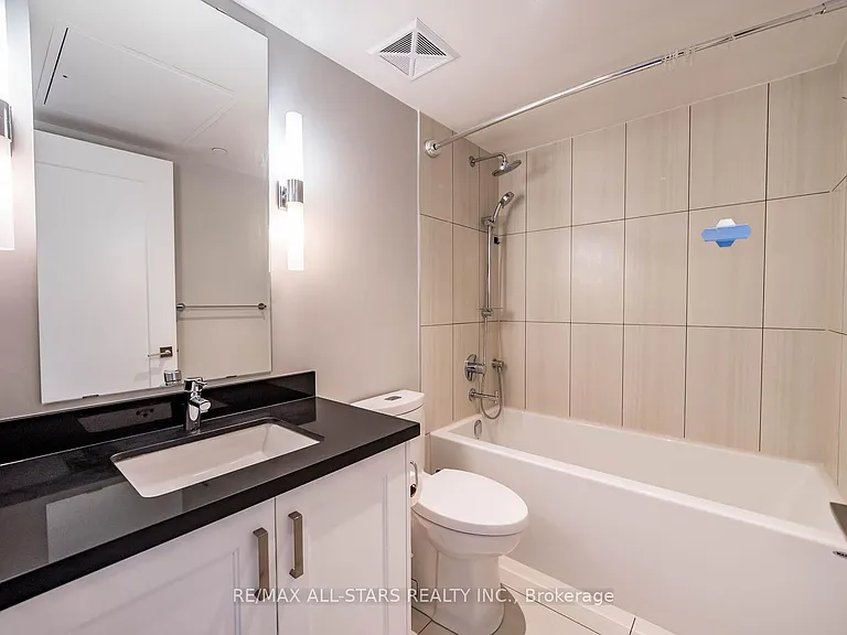 15 Stollery Pond Cres #305 — Photo 18