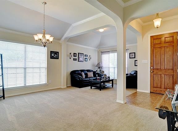 4th image of 10265 Red Bluff Ln