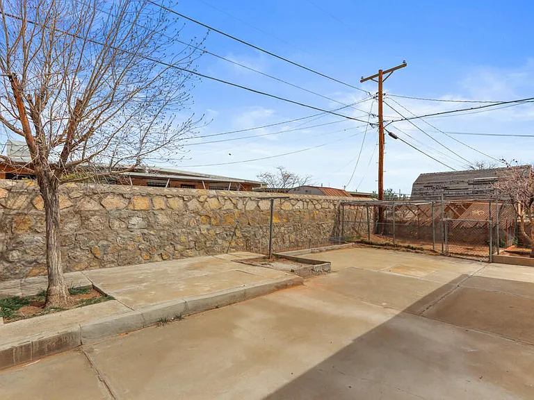 5201 Cornell Ave — Photo 39