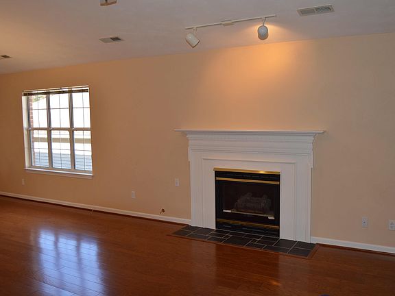 4th image of 5838 Penn Forest Pl