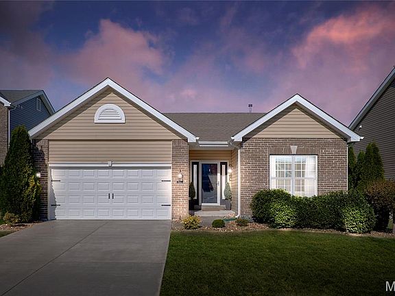 2nd image of 205 Charlestowne Place Dr