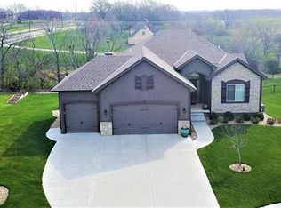 11123 S Crestone St, Olathe, KS 66061