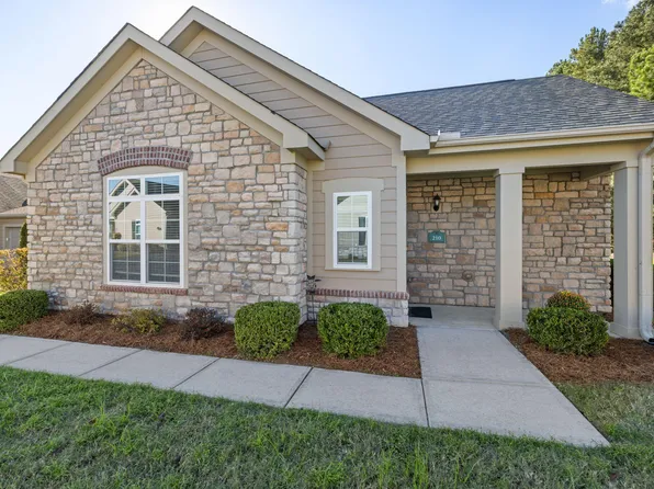 210 Culp Hill Dr, Chapel Hill, NC 27517