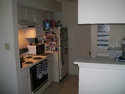 4th image of 11311 SIR WINSTON DR #304