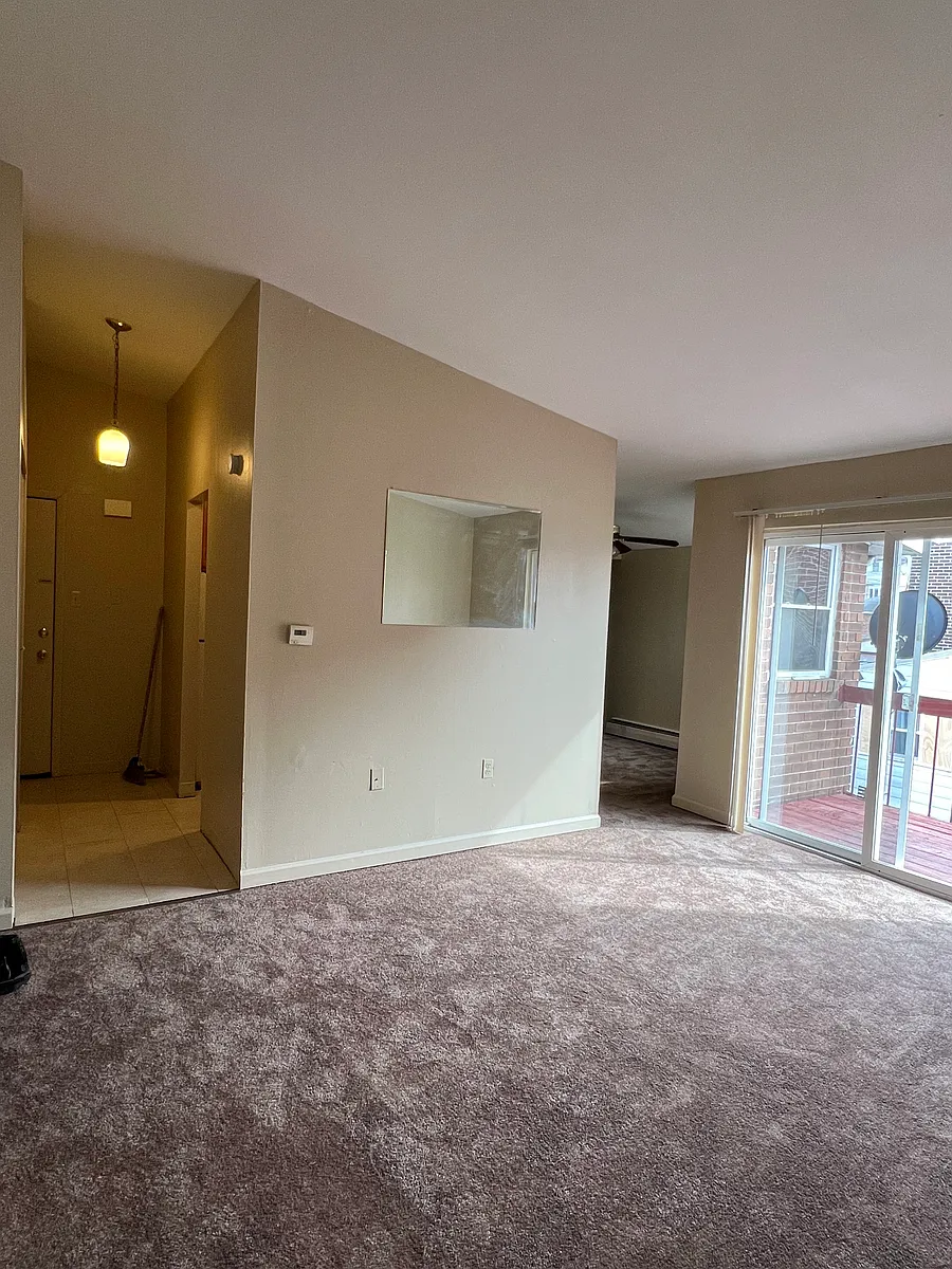 Building Photo - 201 S Bradford St #7