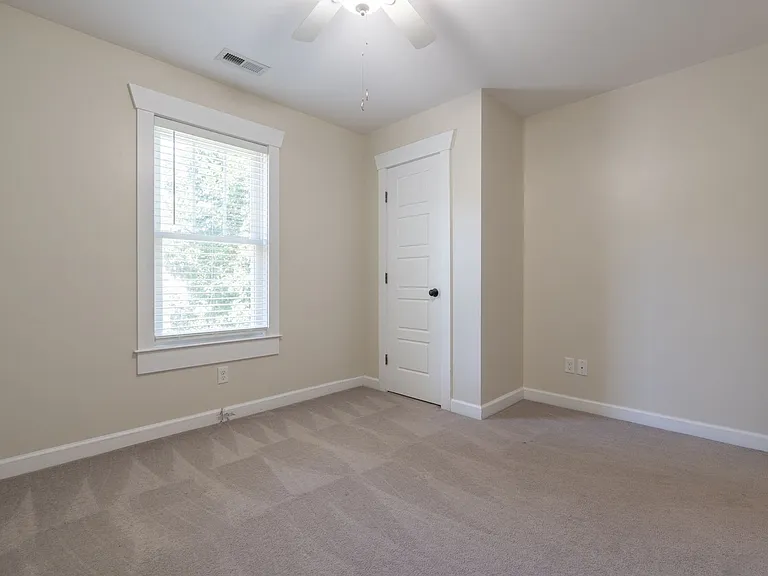 1400 Goodman St — Photo 20